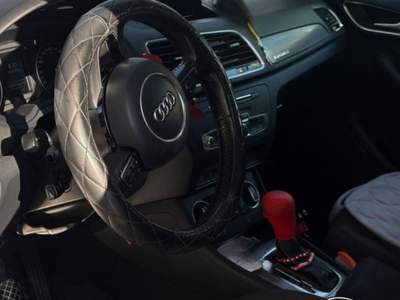 Audi Q3 2.0 TDI 150 CV 4X4 Bianco usata Sant'Angelo in vado