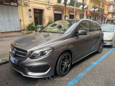 Mercedes-Benz Classe B B 200 d Automatic Sport Grigio usata Salerno
