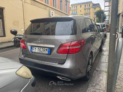 Mercedes-Benz Classe B B 200 d Automatic Sport Grigio usata Salerno
