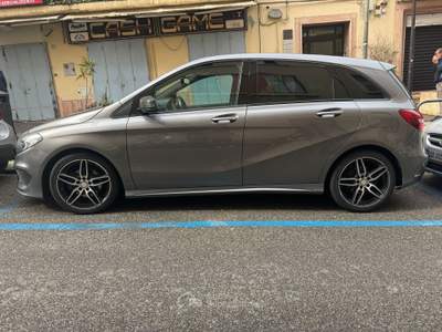 Mercedes-Benz Classe B B 200 d Automatic Sport Grigio usata Salerno