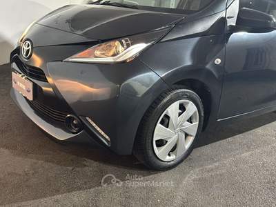 Toyota Aygo 5 porte x-cool Grigio usata Cardito