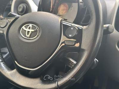 Toyota Aygo 5 porte x-cool Grigio usata Cardito