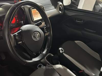 Toyota Aygo 5 porte x-cool Grigio usata Cardito