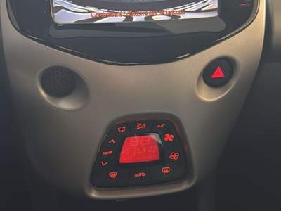 Toyota Aygo 5 porte x-cool Grigio usata Cardito