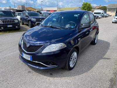 Lancia Ypsilon 1.2 69 CV 5 porte Silver 5 POSTI Blu/Azzurro usata Sinalunga