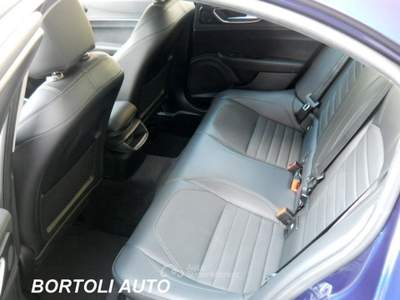 Alfa Romeo Giulia 2.2 TD 80.000 KM  BUSINESS CON NAVIGATORE Blu/Azzurro usata Mirandola