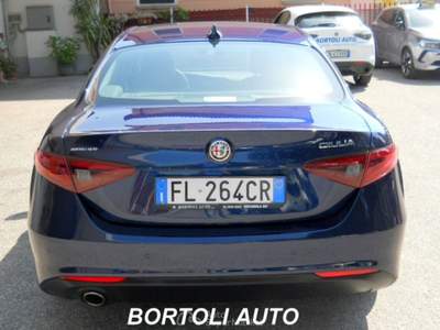 Alfa Romeo Giulia 2.2 TD 80.000 KM  BUSINESS CON NAVIGATORE Blu/Azzurro usata Mirandola