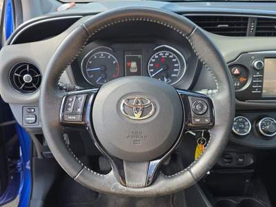 Toyota Yaris 1.0 VVT-i Active Blu/Azzurro usata Roma