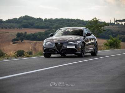 Alfa Romeo Giulia 2.2 Turbodiesel 160 CV AT8 Sprint Nero usata Barletta