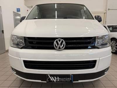 Volkswagen Multivan 2.0 BiTDI 180CV 4 Motion Highline Bianco usata Parma