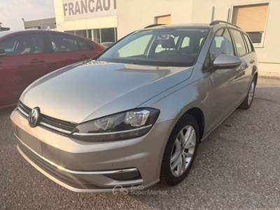 Volkswagen Golf 1.6 TDI 115 CV Executive BlueMotion Technology Grigio usata CALCINATO
