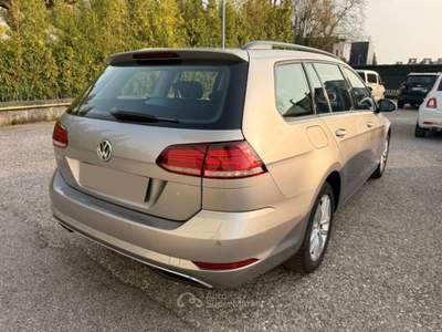 Volkswagen Golf 1.6 TDI 115 CV Executive BlueMotion Technology Grigio usata CALCINATO