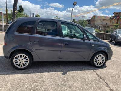 Opel Meriva non fumatore Grigio usata Montesarchio