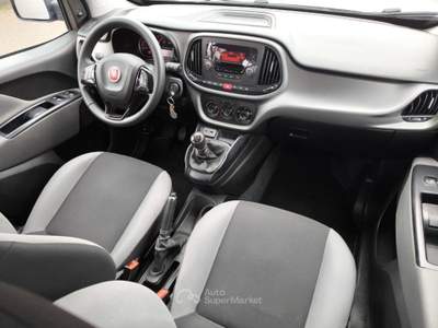 Fiat Doblò 1.6 MJT 95CV 7 Posti Lounge Grigio usata Casteggio