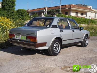 Alfa Romeo Alfetta 2.0 Quadrifoglio Oro Argento usata Bari