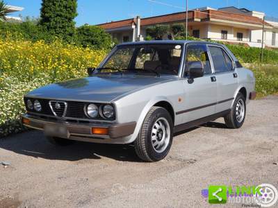 Alfa Romeo Alfetta 2.0 Quadrifoglio Oro Argento usata Bari