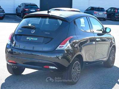 Lancia Ypsilon 1.0 FireFly S&S Hybrid Gold Nero usata Pianezza