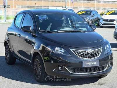 Lancia Ypsilon 1.0 FireFly S&S Hybrid Gold Nero usata Pianezza