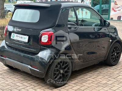 Smart ForTwo SMART fortwo 70 1.0 twinamic cabrio Passion Nero usata Manerba del Garda