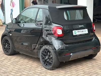 Smart ForTwo SMART fortwo 70 1.0 twinamic cabrio Passion Nero usata Manerba del Garda