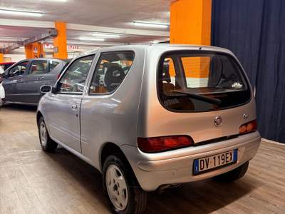 Fiat 600 BELLISSIMA FIAT 600 ADATTA A NEOPATENTATI Argento usata Roma