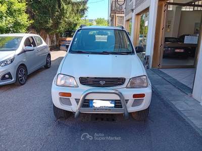 Daihatsu Terios 1.3 SX 4X4 *IMPIANTO GPL APPENA RINNOVATO* Bianco usata Canelli