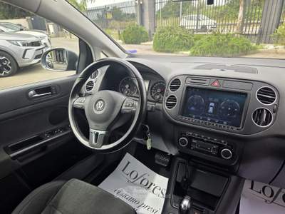 Volkswagen Golf 1.6 TDI DPF DSG Highline Grigio usata Taranto