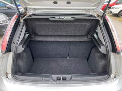 Fiat Punto 1.3 MJT II 75 CV 5 porte Lounge Argento usata Sinalunga
