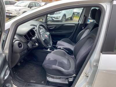 Fiat Punto 1.3 MJT II 75 CV 5 porte Lounge Argento usata Sinalunga
