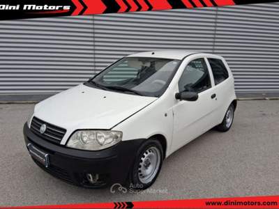 Fiat Punto 1.3 JTD 3p. 2 p.ti Van N1 AUTOCARRO Bianco usata Sant'Angelo in vado