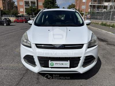 Ford Kuga FORD Kuga 2.0 TDCI 120 CV S&S 2WD Plus Bianco usata Roma