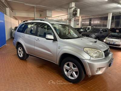 Toyota RAV4 5p 2.0 d-4d 16v sol fl Argento usata Bollengo