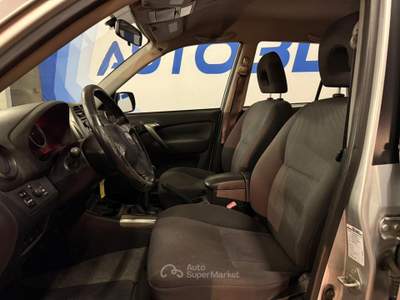 Toyota RAV4 5p 2.0 d-4d 16v sol fl Argento usata Bollengo