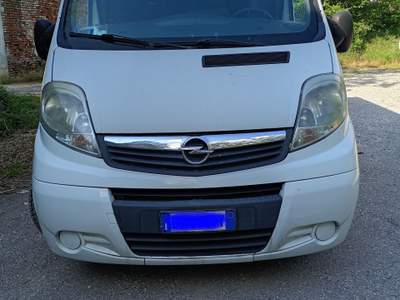 Opel Vivaro Opel Vivaro 2.0 tdci euro 5 Bianco usata Brescia