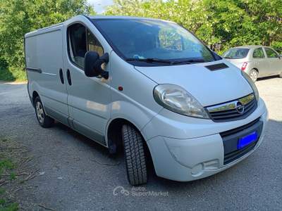 Opel Vivaro Opel Vivaro 2.0 tdci euro 5 Bianco usata Brescia