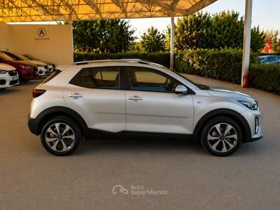 Kia Stonic  -  1.0 t-gdi mhev gt line 100cv mt Argento usata Roma