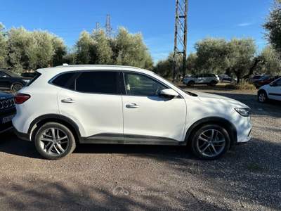 MG HS  - hs 1.5 t luxury Bianco usata Legnano