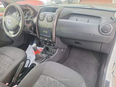 Dacia Duster Dacia duster 1.6 benzina gpl laureate Bianco usata Mirabella Eclano