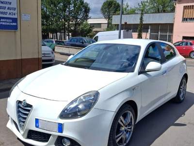 Alfa Romeo Giulietta Giulietta 1.6 JTDm-2 105 CV Distinctive Bianco usata Laterina