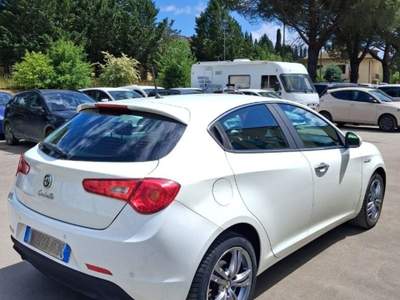 Alfa Romeo Giulietta Giulietta 1.6 JTDm-2 105 CV Distinctive Bianco usata Laterina