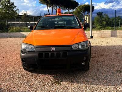 Fiat Strada 1.3 MJT Pick-up Arancione usata Laterina