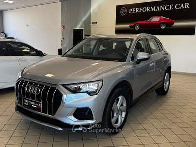 Audi Q3 S tronic Business Advanced usata Montirone