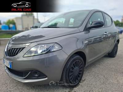 Lancia Ypsilon Ypsilon 1.0 FireFly 5p.S&S Hybrid Silver Grigio usata RIMINI