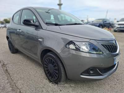 Lancia Ypsilon Ypsilon 1.0 FireFly 5p.S&S Hybrid Silver Grigio usata RIMINI