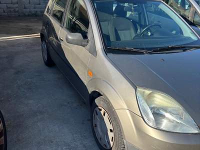 Ford Fiesta 5p. Ambiente usata Livorno