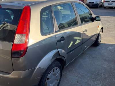 Ford Fiesta 5p. Ambiente usata Livorno