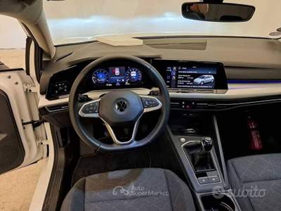 Volkswagen Golf Life usata Fermo
