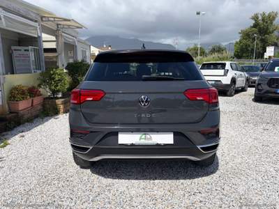 Volkswagen T-Roc T-Roc 1.0 TSI Style BMT Grigio usata Massa