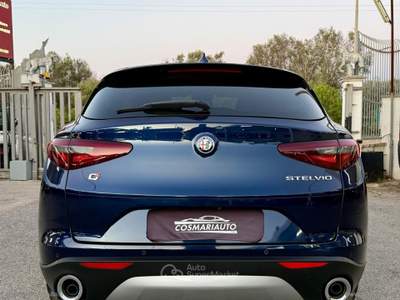 Alfa Romeo Stelvio Stelvio 2.2 T.diesel 210 CV AT8 Q4 Exec. Blu/Azzurro usata San Michele Salentino