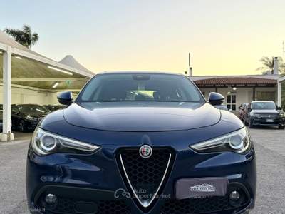 Alfa Romeo Stelvio Stelvio 2.2 T.diesel 210 CV AT8 Q4 Exec. Blu/Azzurro usata San Michele Salentino